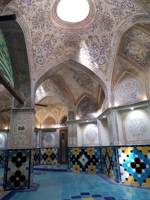 سفر تیم طبیعت گردی مرکز به کاشان ، روستای ابیانه و منظقه کویری: عکس شماره 10 / 12